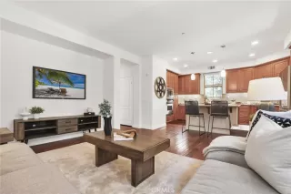 Photo #3: OC25169361 Listing 