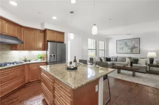 Photo #6: OC25169361 Listing 