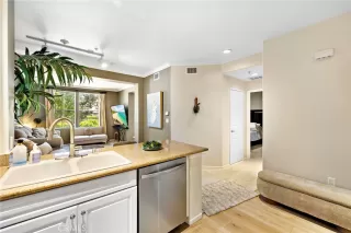 Photo #4: OC25169436 Listing 