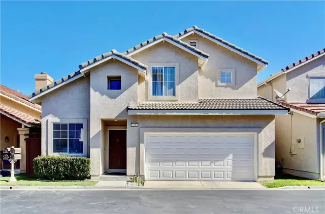 MLS: OC25169542 Condo For Sale