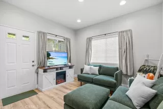 Photo #4: OC25169708 Listing