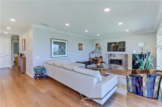 Photo #2: OC25169863 Listing