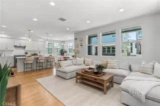 Photo #2: OC25169996 Listing 