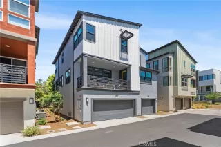 Photo #4: OC25169996 Listing 