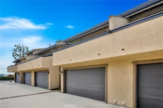 Photo #2: OC25170103 Listing