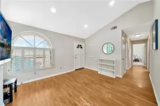 Photo #3: OC25170163 Listing 