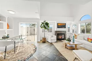 More Details about MLS # OC25170229 : 21671 FERNBROOK 186