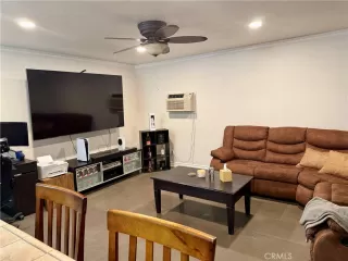 Photo #2: OC25171293 Listing