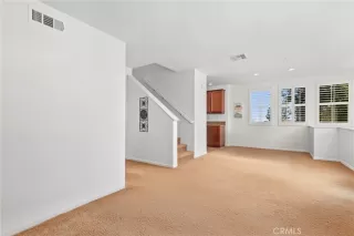 Photo #5: OC25172526 Listing