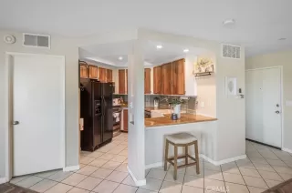 Photo #5: OC25172730 Listing