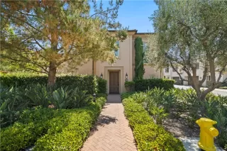 Photo #6: OC25172993 Listing 