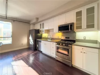 Photo #6: OC25173228 Listing