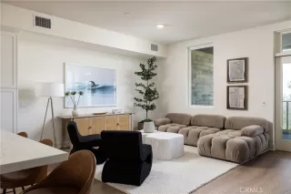 Photo #2: OC25173537 Listing 