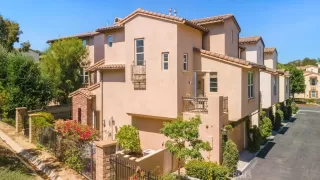 More Details about MLS # OC25173545 : 118 TALL OAK