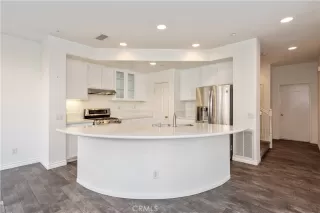 Photo #4: OC25173767 Listing 