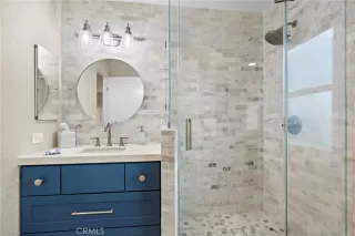 Photo #6: OC25174030 Listing