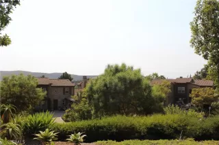 Photo #4: OC25174107 Listing 