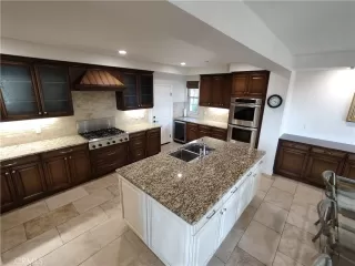 Photo #6: OC25174107 Listing 