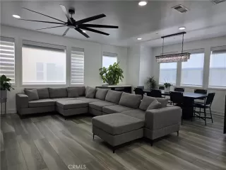 Photo #5: OC25174194 Listing