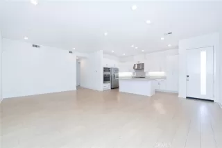 Photo #1: OC25174456 Listing 