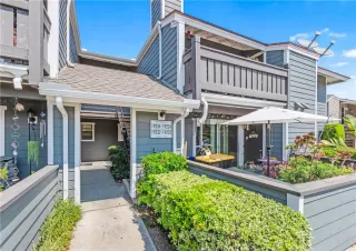 More Details about MLS # OC25174774 : 19224 ALAMO LN