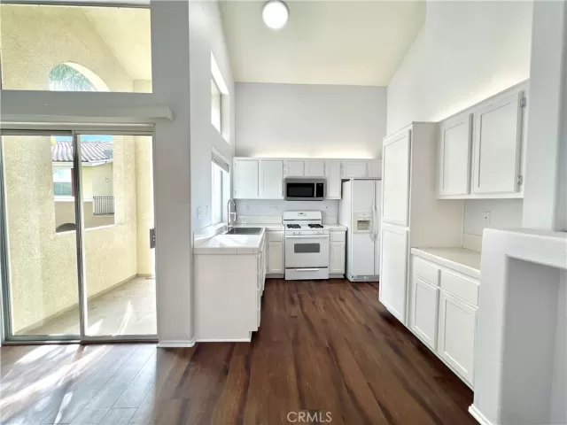 MLS: OC25175086 Condo For Sale