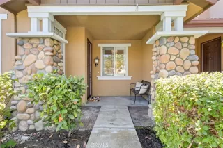 Photo #2: OC25175160 Listing