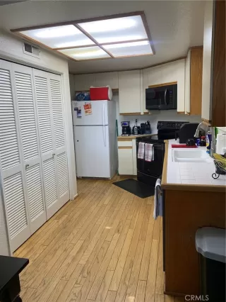 Photo #4: OC25176087 Listing 