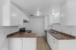 Photo #4: OC25176299 Listing