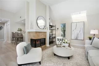 Photo #5: OC25176401 Listing 