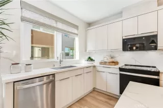 Photo #6: OC25176539 Listing 