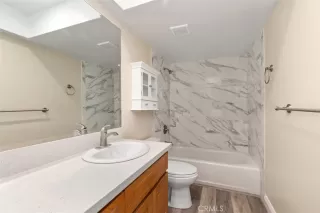 Photo #5: OC25176583 Listing 