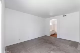 Photo #5: OC25176718 Listing 