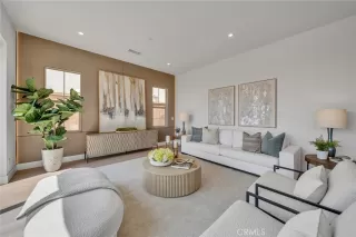 Photo #4: OC25177161 Listing 