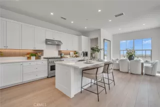 Photo #6: OC25177161 Listing 