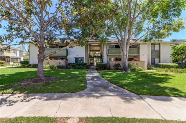 MLS: OC25177293 Condo For Sale