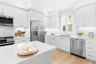 Photo #2: OC25177708 Listing