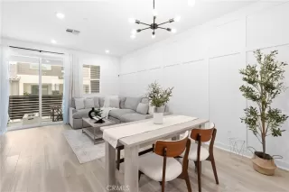 Photo #4: OC25177708 Listing