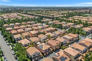 Photo #2: OC25177747 Listing