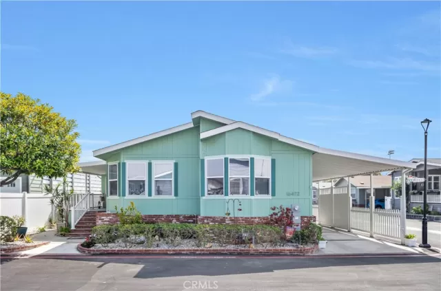 MLS: OC25177892 Condo For Sale