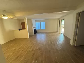 Photo #3: OC25178054 Listing 