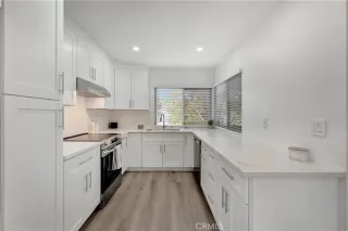 Browse active condo listings in HUNTINGTON TOWNSHIP