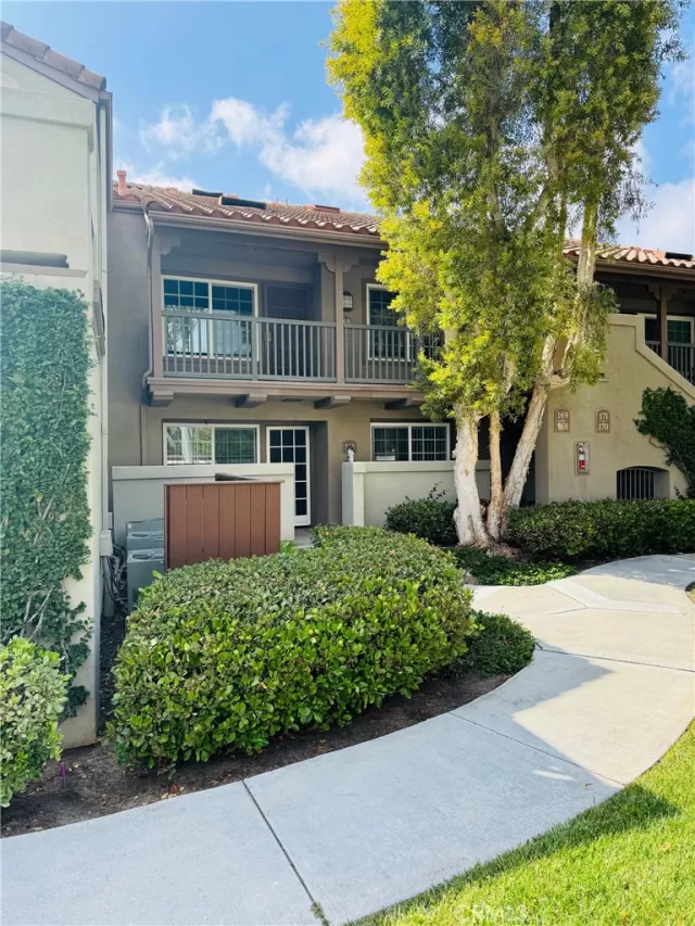 MLS: OC25178353 Condo For Sale