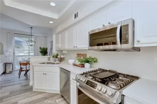 Photo #6: OC25179132 Listing 