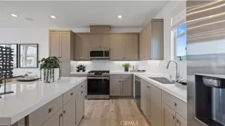 Photo #2: OC25179283 Listing