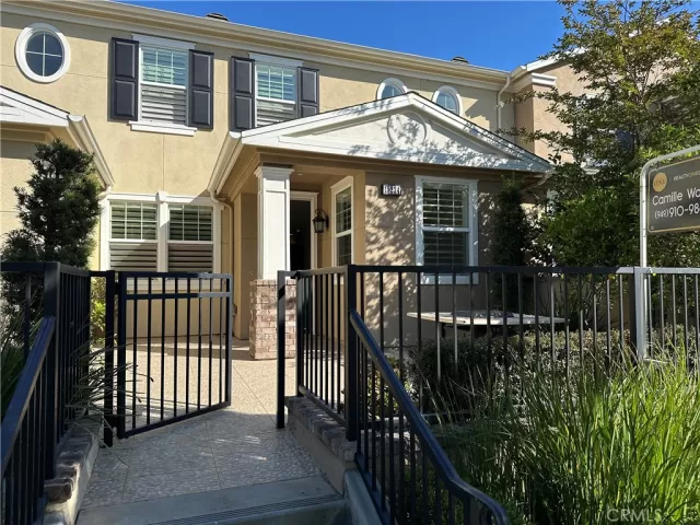 MLS: OC25179359 Condo For Sale