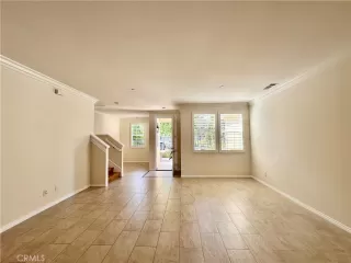 Photo #6: OC25179359 Listing