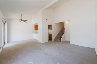 Photo #3: OC25179491 Listing