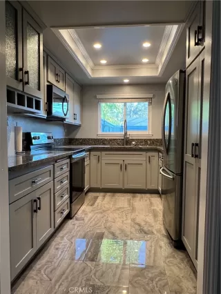 Photo #5: OC25179728 Listing