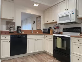 Photo #6: OC25179836 Listing 